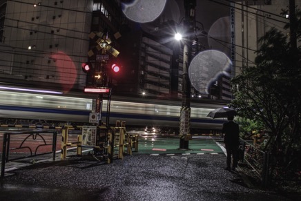 Enn rignir í Shinjuku.jpg